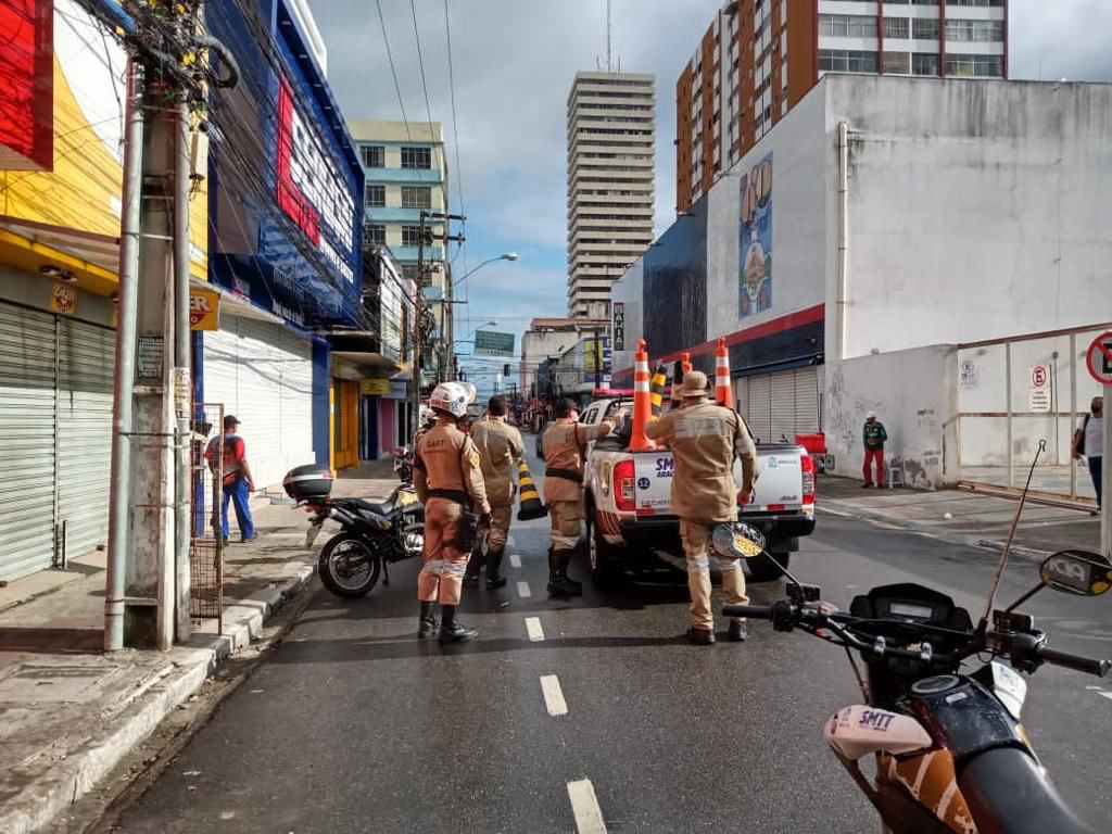 Demarcação de vagas irregulares de estacionamento prejudica mobilidade urbana - SMTT Aracaju